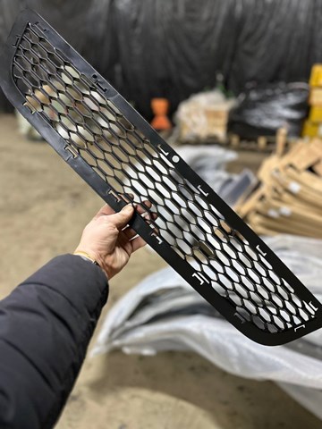 Решітка переднього бампера 55000808AB MARKET (OEM)