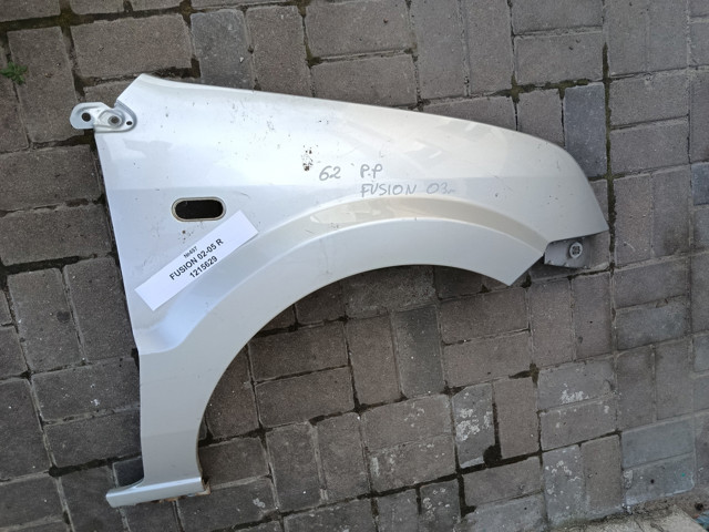 Переднє праве крило 1215629 FORD