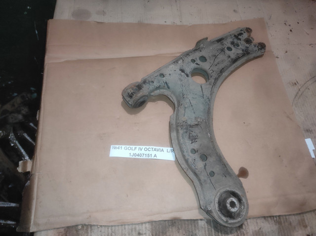 Стійки і важелі підвіски 1J0407151A VAG