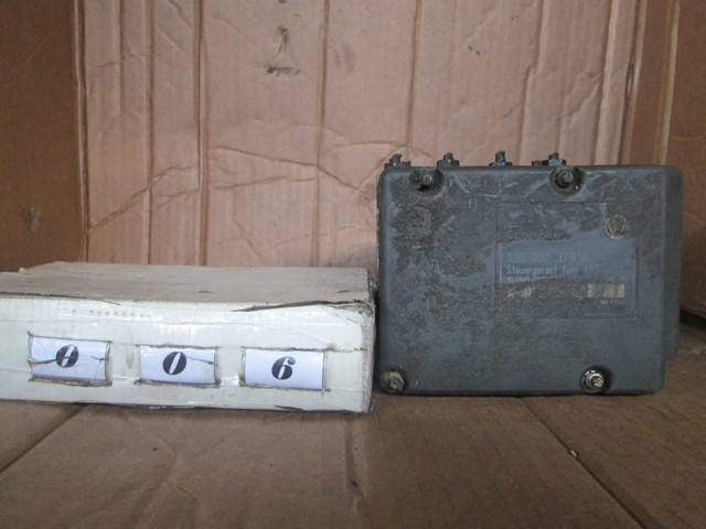 Блок керування АБС (ABS) 1J0907379G VAG