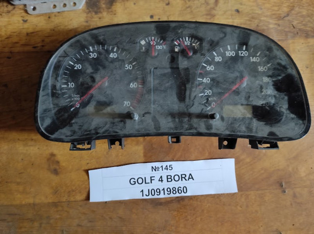 щиток приладу 1J0919860 VAG