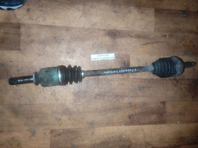 Вісь передня 28321AG023 SUBARU