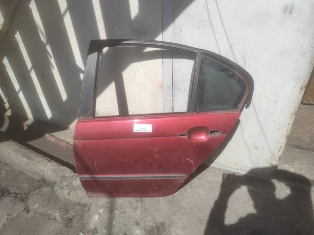 Двері задні 41527034153 BMW