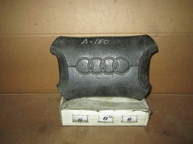 Подушка AIRBAG передня ліва 4A0951525A VAG
