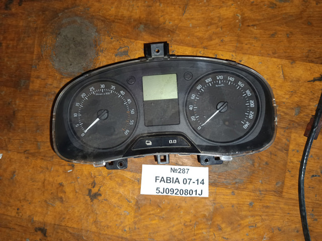 Покажчик напруги (вольтметр) 5J0920801J VAG