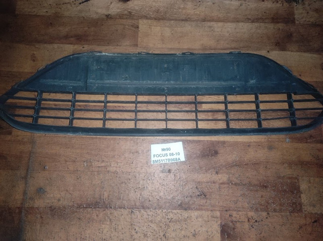 Решітка бампера нижня 8M5117B968A FORD