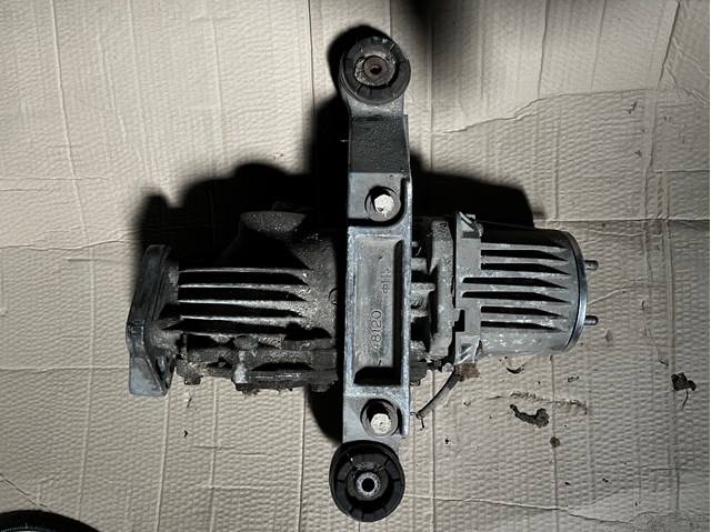 Диференціал задній 4111048103 TOYOTA