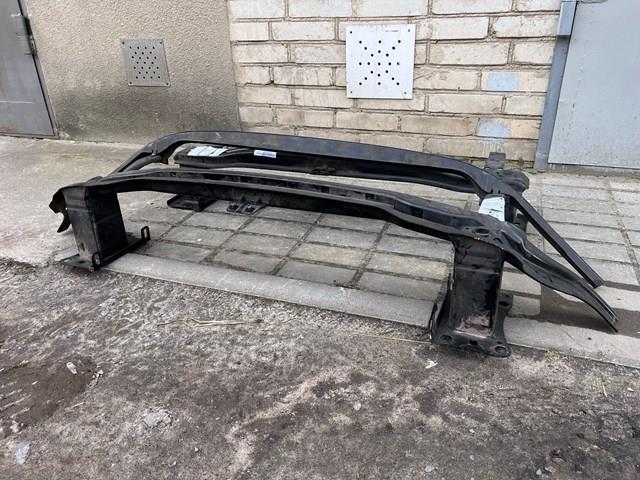 Балка бампера переднього 5N0807109F VAG