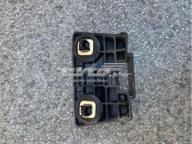 Кронштейн крила заднього KB8A51U30 MAZDA