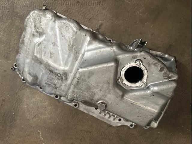 Піддон двигуна 11137812360 BMW