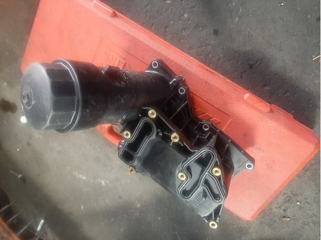 Корпус маслофільтра 11428515153 BMW