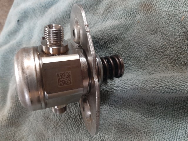 Насос паливний високого тиску (ПНВТ) - DIESEL 13517642466 BMW