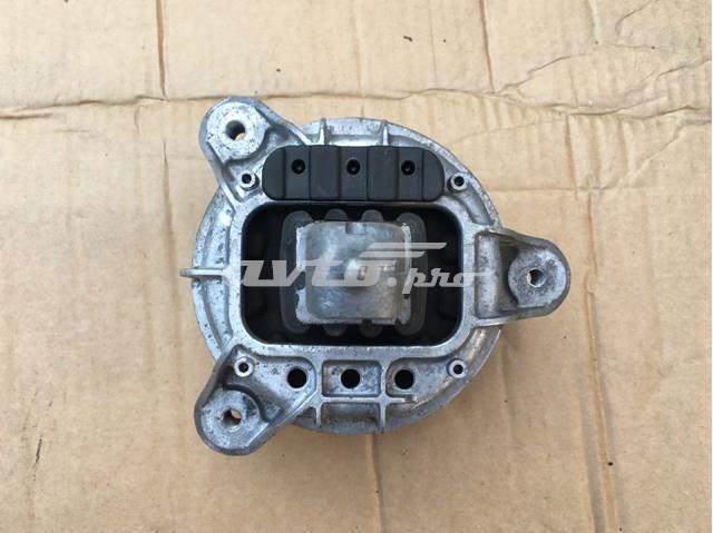 Права опора двигуна 22116785602 BMW