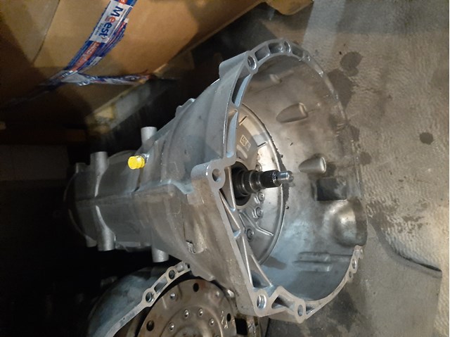 Коробка передач 24007623321 BMW