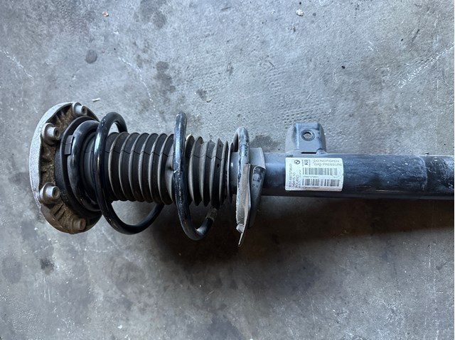 Стійка передня права 31316873796 BMW