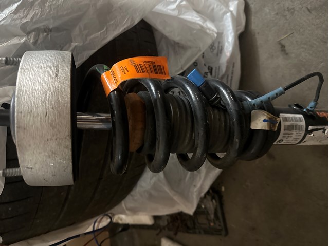 Пружина передня 31336862235 BMW