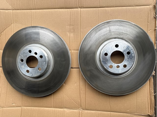 Гальмо дискове переднє 34106889211 BMW