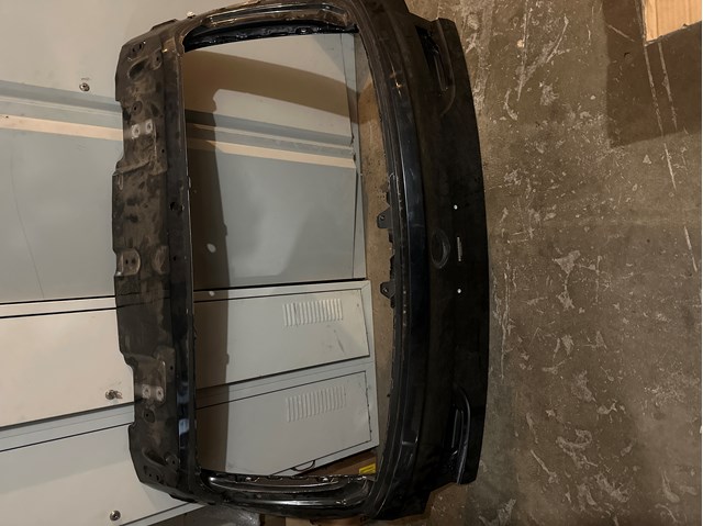 П'яті двері 41007378121 BMW