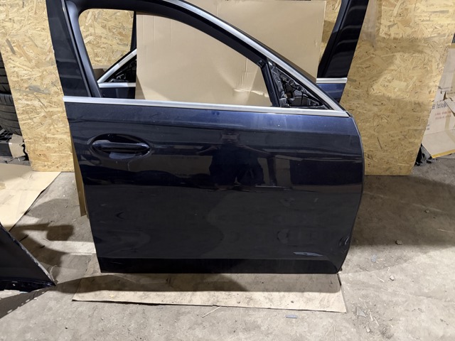 Двері задні, ліві 41008497451 BMW
