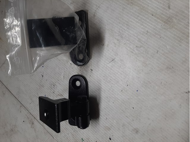 Петля передніх дверей, правою 41517420094 BMW