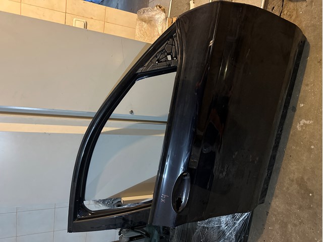 Пасажирські передні двері 41517478340 BMW