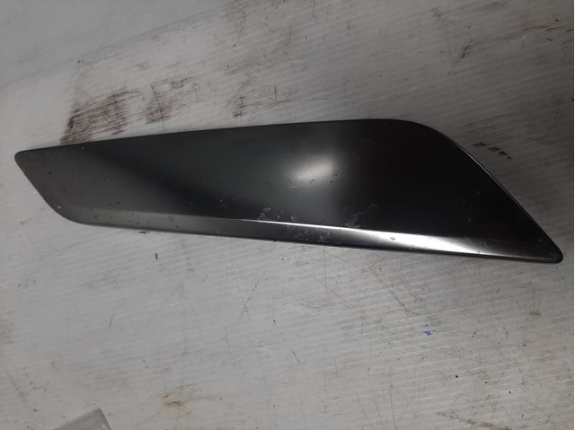 Молдинг переднього правого крила 51137349594 BMW