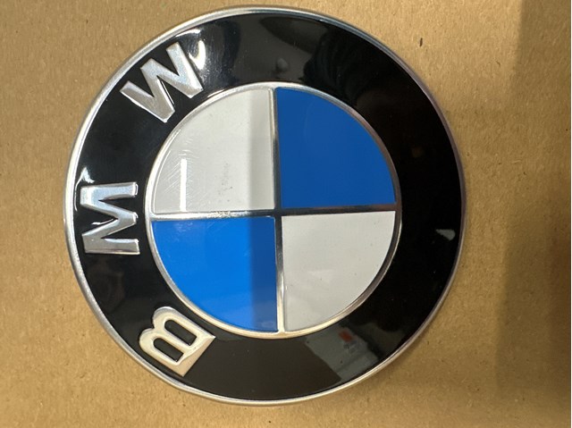 Емблема кришки багажника, фірмовий значок 51147499154 BMW