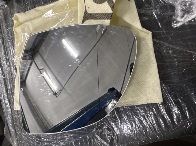 Дзеркальний елемент водійського дзеркала 51167291219 BMW