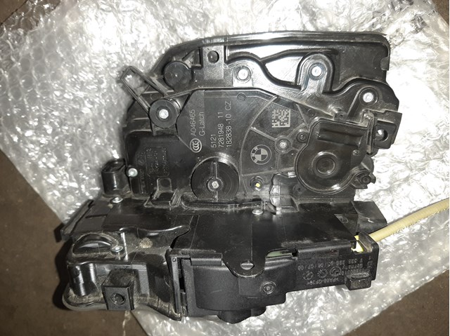 Внутрішній дверний замок 51217281948 BMW
