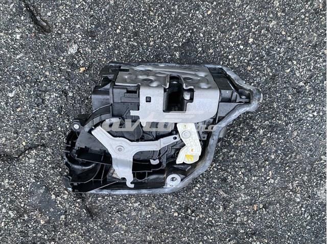 Замок водійських дверей 51217477685 BMW