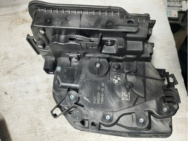 Замок водійських дверей 51219492091 BMW