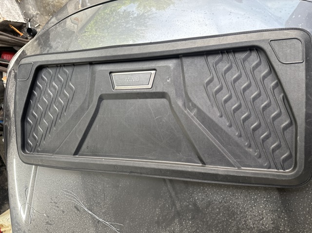 Гумовий килимок в багажник 51472459921 BMW