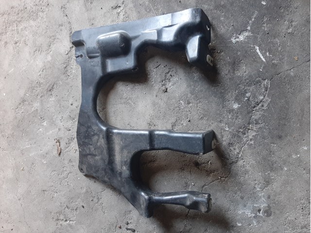 Захист двигуна, лівий 51757394807 BMW