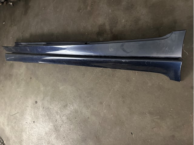 Поріг зовнішній правий 51777184774 BMW
