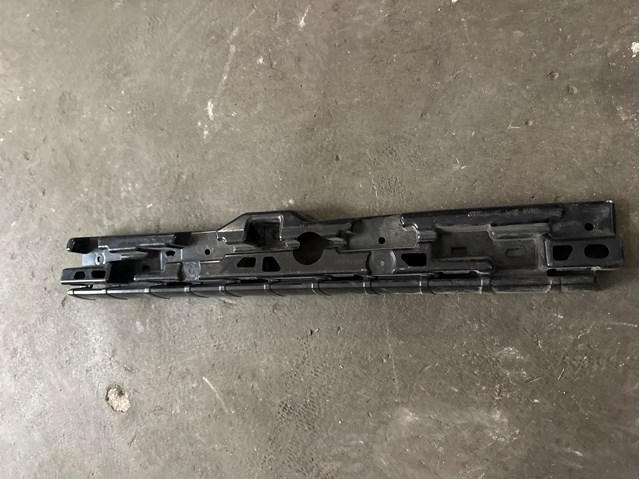 Опора порога (кріплення) 51777387343 BMW