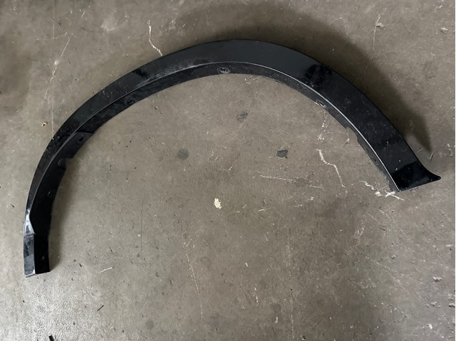 Молдинг арки колеса заднього, правий 51778065898 BMW