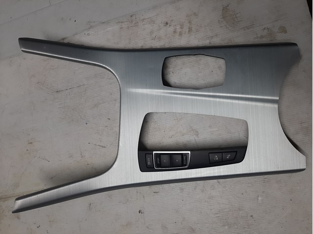 Блок кнопок центральної консолі 61319240295 BMW