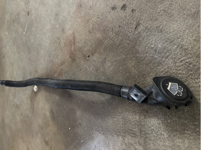 Горловина бачка омивача 61667144396 BMW