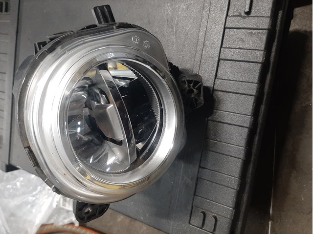 Фара протитуманна, права 63177317252 BMW