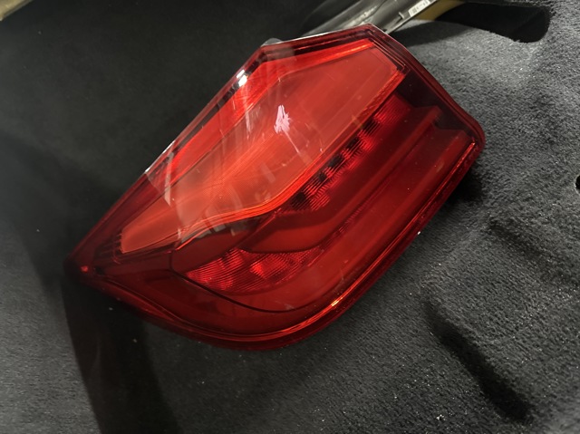 Ліхтар задній 63217376463 BMW
