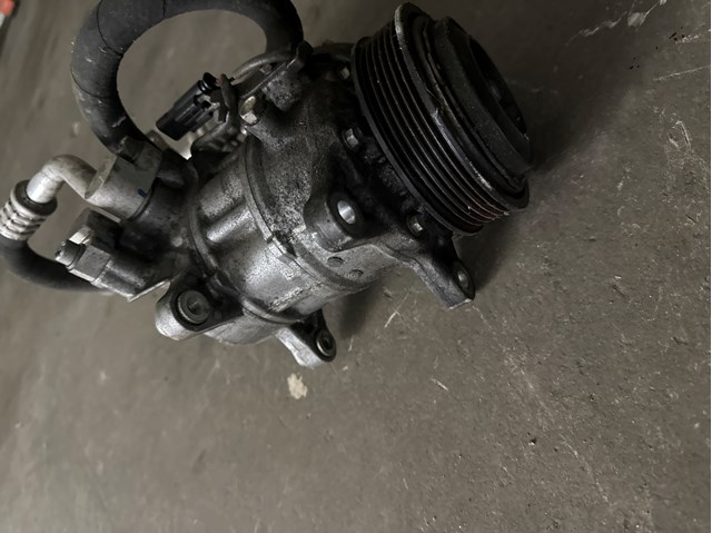 Насос кондиціонера 64529299328 BMW