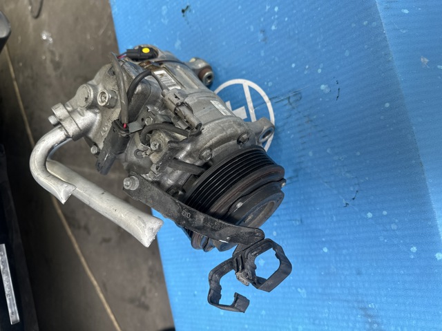 Компресор холодоагенту 64529399059 BMW