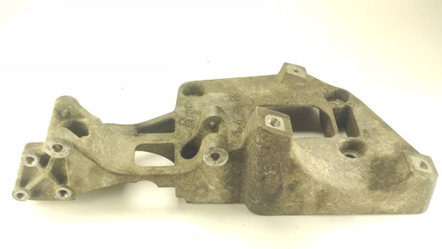 Кріплення генератора 06F903143F VAG