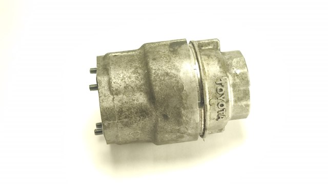 Кронштейн масляного фільтра 156770R010 TOYOTA
