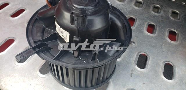 Мотор вентилятора печки (отопителя салона) 1k1820015