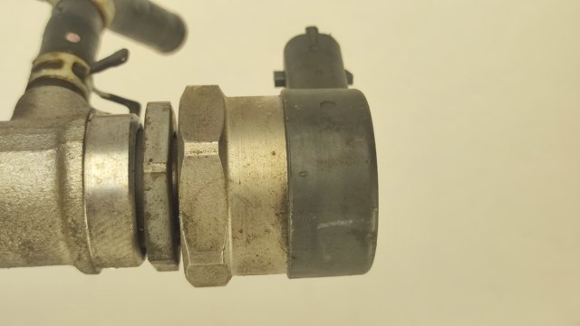 Регулятор тиску палива 2328033020 TOYOTA