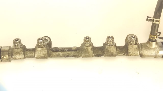 Паливна рампа 2381033030 TOYOTA