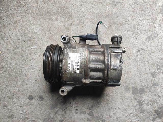 Компресор кліматичної установки 31418490 VOLVO