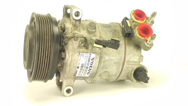 Компресор системи кондиціювання 31699131 VOLVO