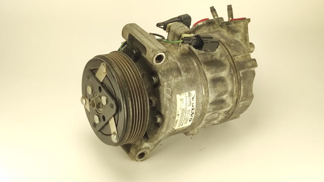 Компресор кондиціонера 36011358 VOLVO